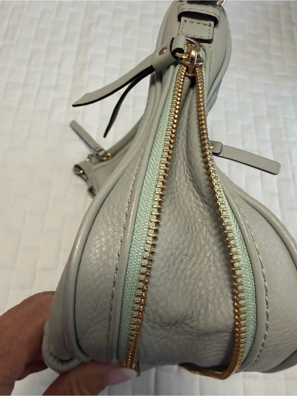 kate spade leather shoulder bag in light mint green gold logo but BM label - Picture 2 of 6